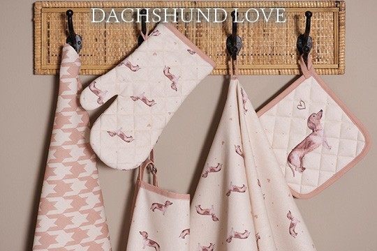 DHL Dachshund Love