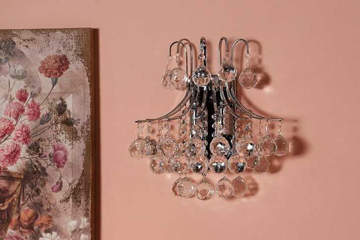 A classic crystal wall lamp